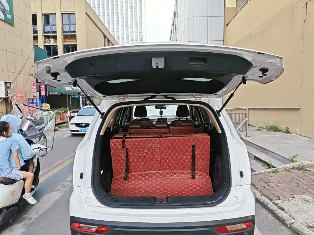 BAIC Huansu S7 2018 2018 1.5T Manual Premium