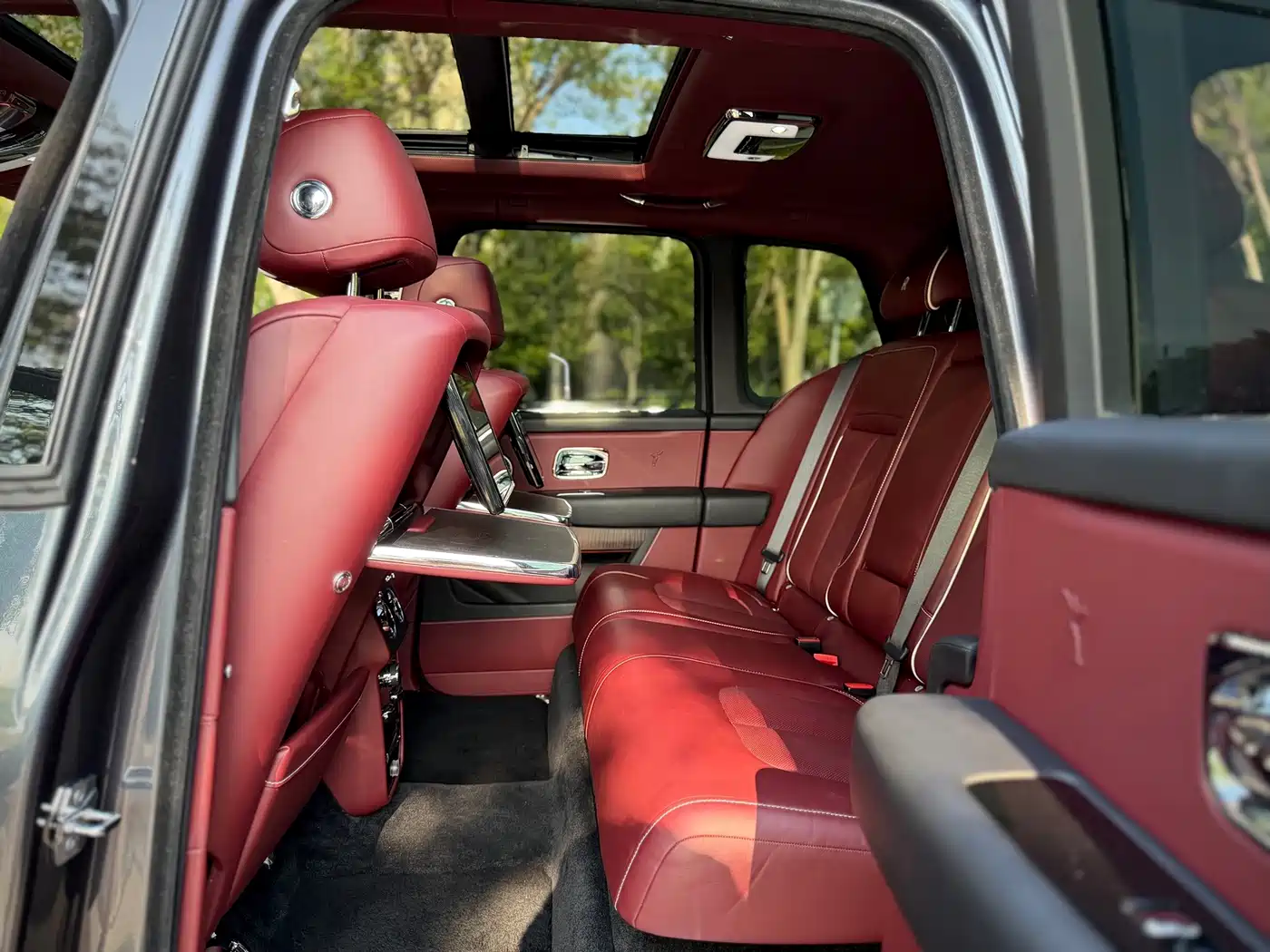 Rolls-Royce Cullinan 2019 2018 5-Seater Version