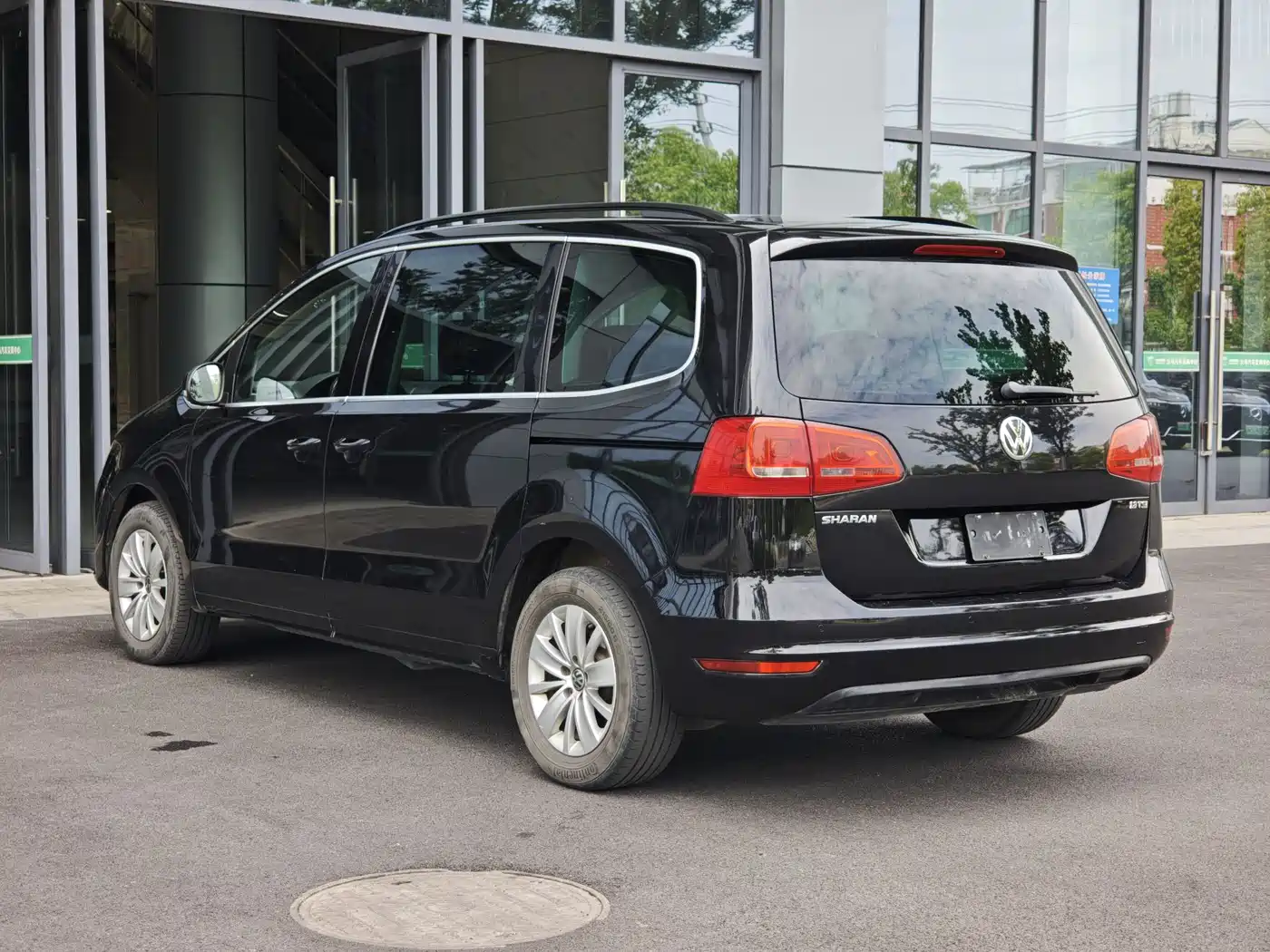 Volkswagen Sharan 2015 1.8TSI Comfort фото 12