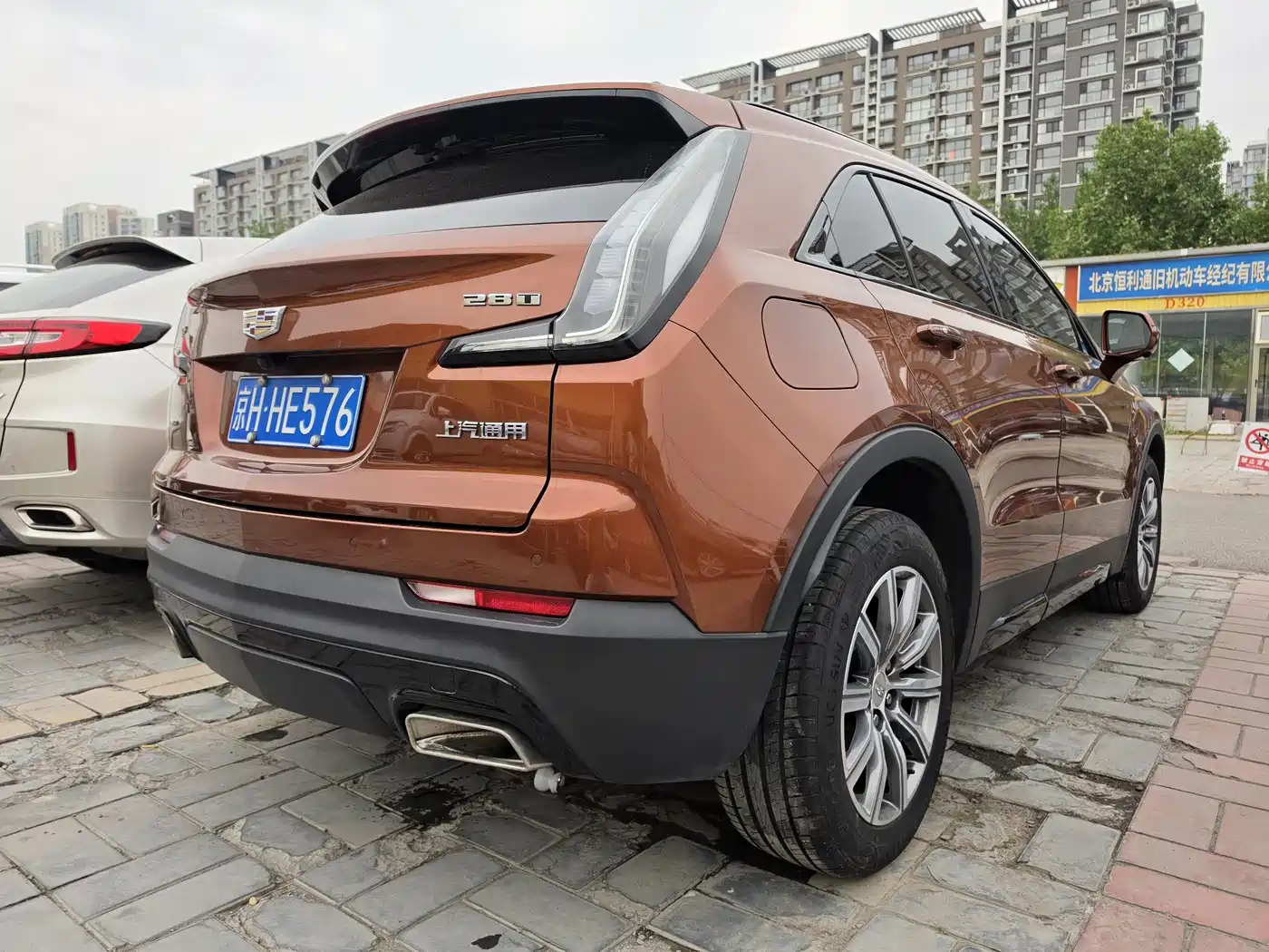 Cadillac XT4 2018 28T 4WD Leading Sport Edition фото 18
