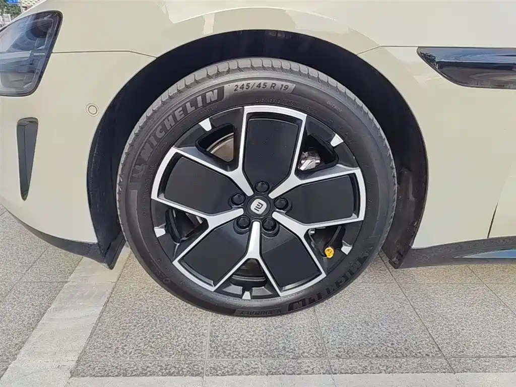 Xiaomi Auto Xiaomi SU7 2024 RWD Ultra Long Range Advanced Smart Driving Pro Edition фото 23