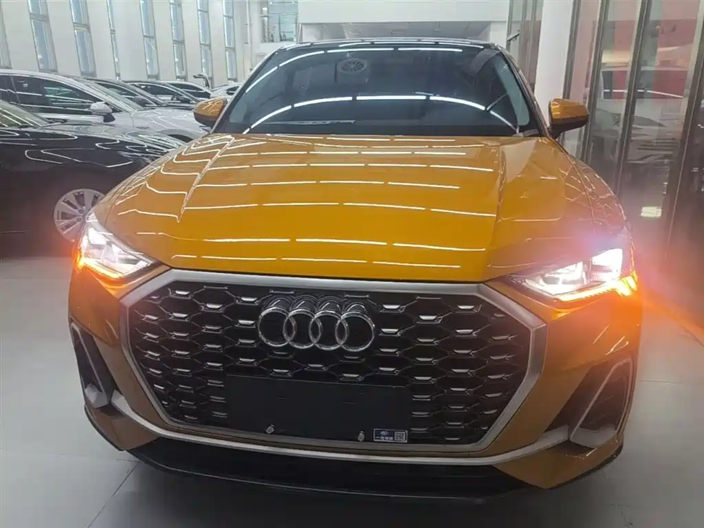 AUDI Q3 SPORTBACK