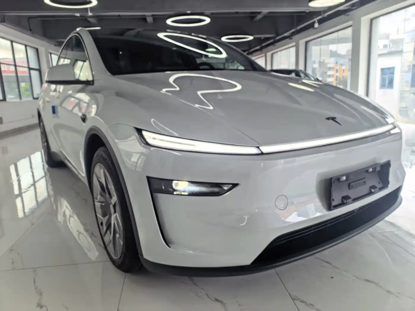 Tesla Model Y L 2026 2025 Facelift Long Range AWD