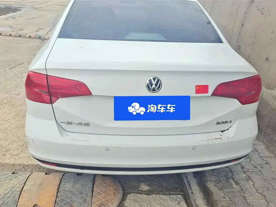 Volkswagen Bora 2018 1.5L Automatic Fashion фото 4