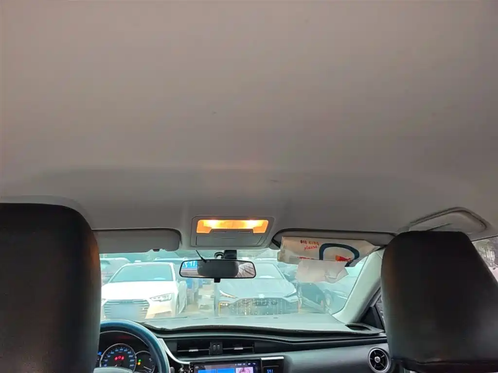 Toyota Corolla 2017 Facelift 1.2T S-CVT GL фото 18