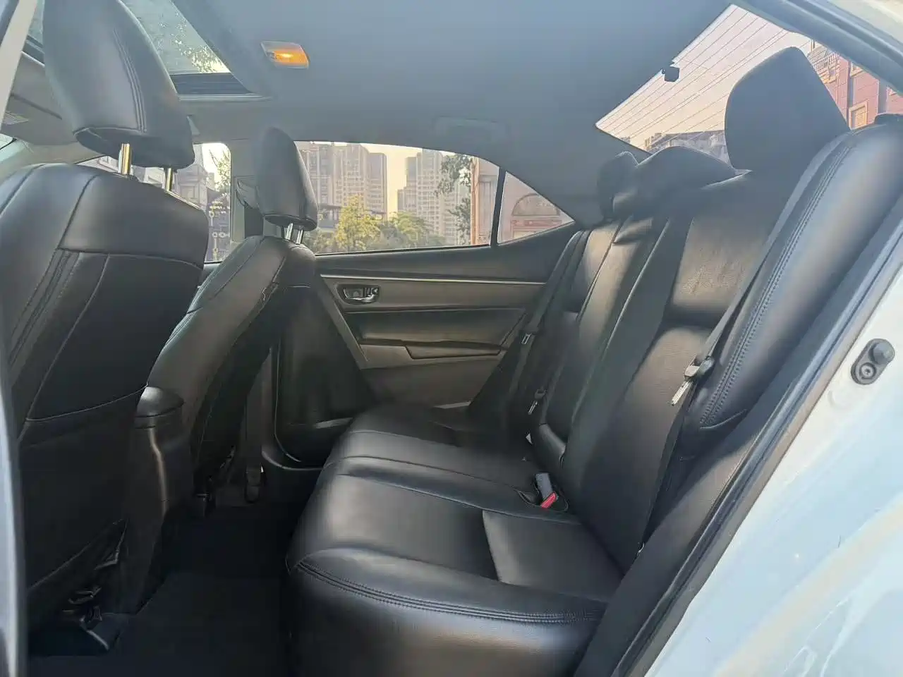 Toyota Levin 2017 Facelift 185T CVT Elite (China V) фото 10