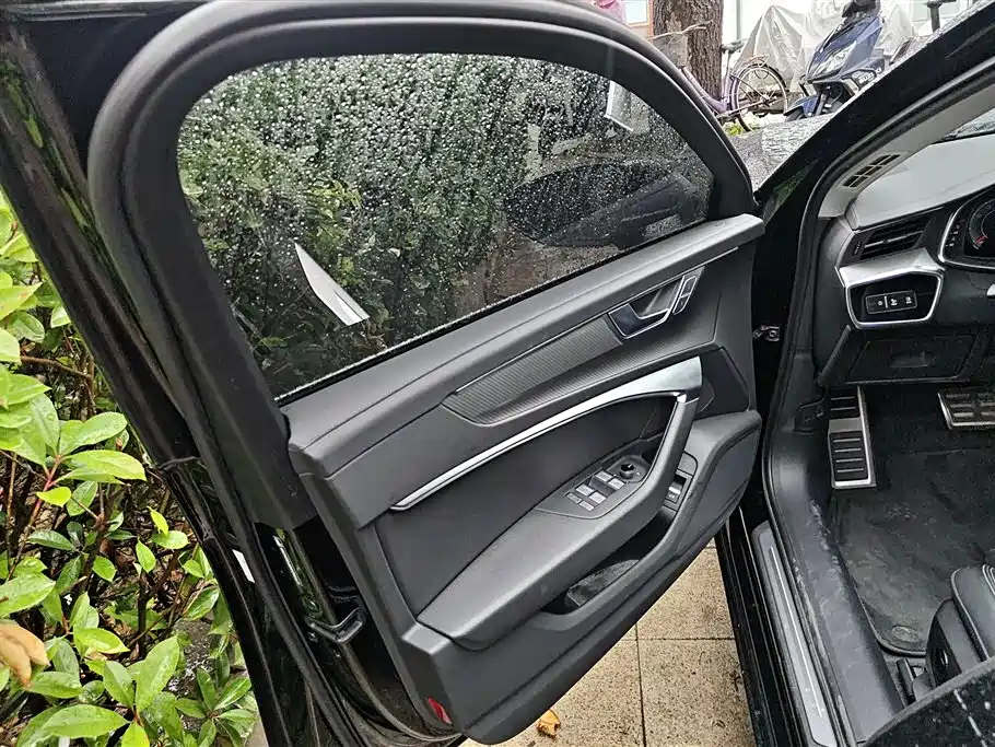 Audi A6L 2023 Facelift 40 TFSI Luxury Elegance фото 7