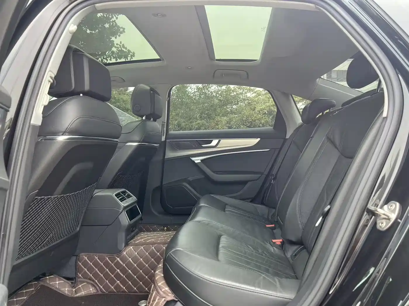 Audi A6L 2021 45 TFSI Exclusive Elegance фото 7