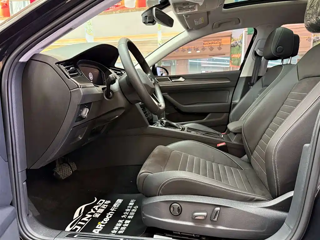 Volkswagen Magotan 2020 330TSI DSG Luxury фото 7