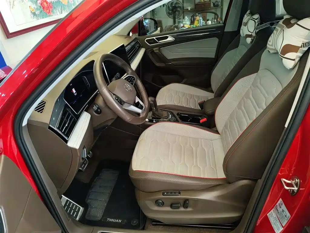 Volkswagen Tiguan L 2022 380TSI Automatic 4WD R-Line Flagship 7-Seater фото 15
