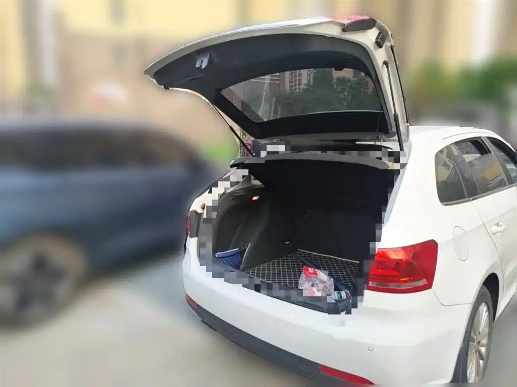 Volkswagen Lavida Tour 2013 1.4TSI Automatic Comfort фото 9
