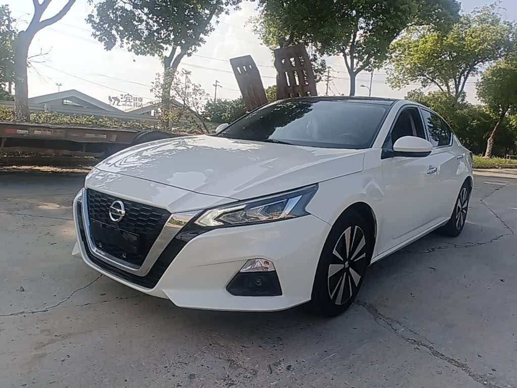 Nissan Teana