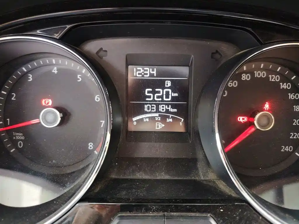 Volkswagen Bora 2016 Model 1.6L Manual Comfort фото 9