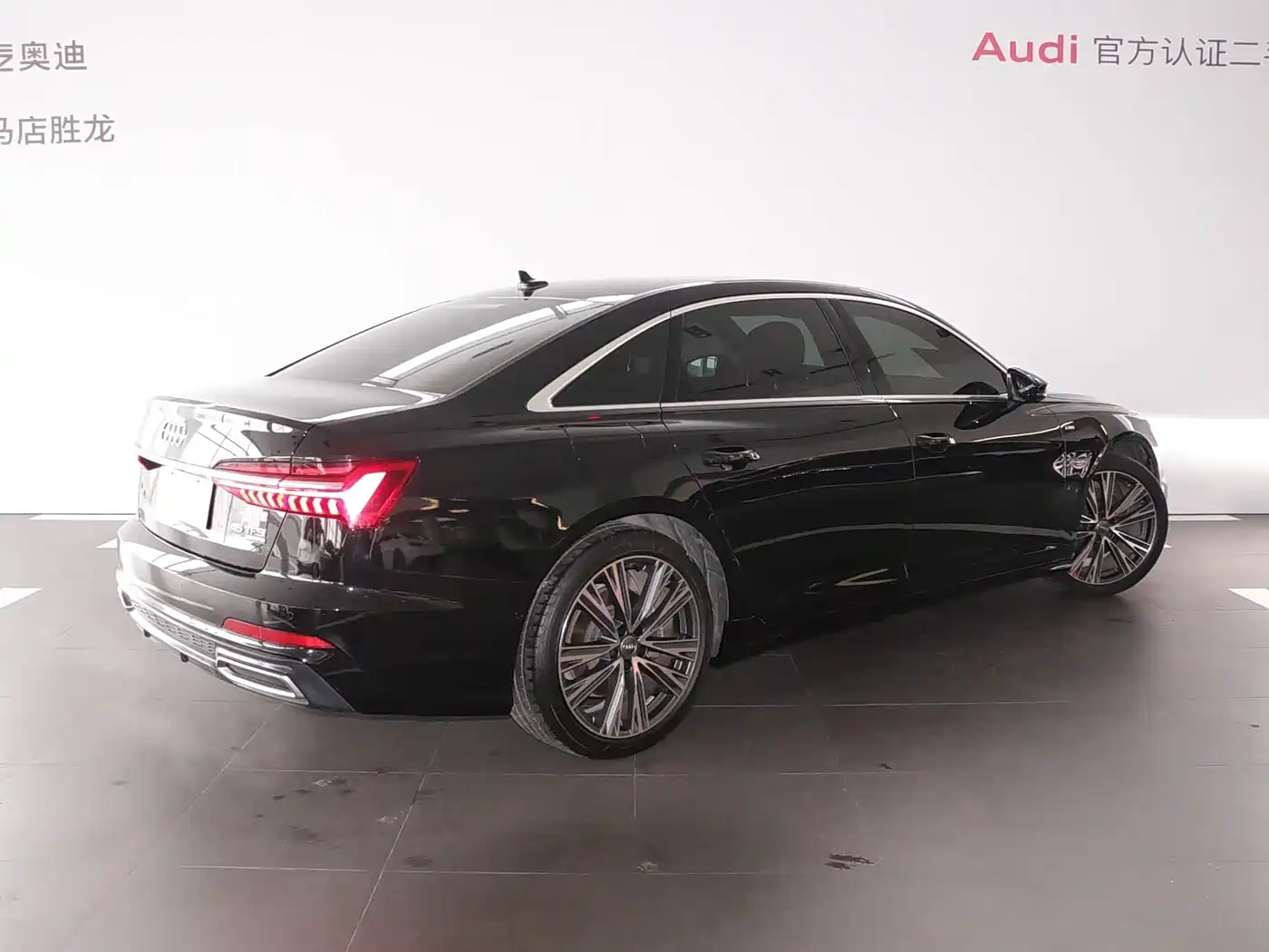 Audi A6L 2021 45 TFSI quattro Exclusive Sport фото 4