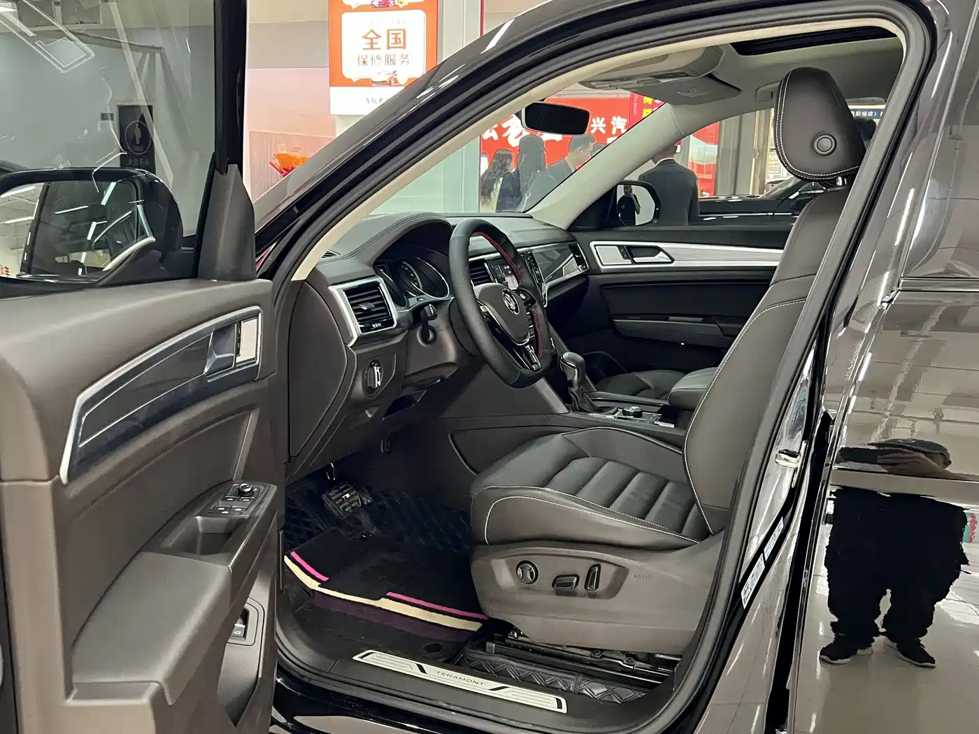 Volkswagen Teramont 2019 380TSI 4WD Luxury Edition China VI фото 7