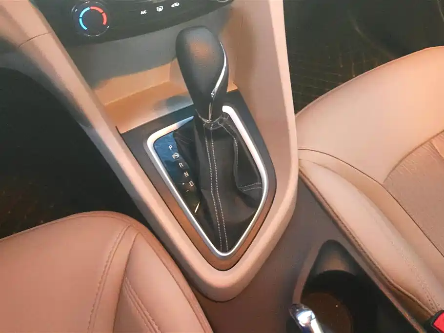 Buick Excelle 2017 15N Automatic Elite фото 16