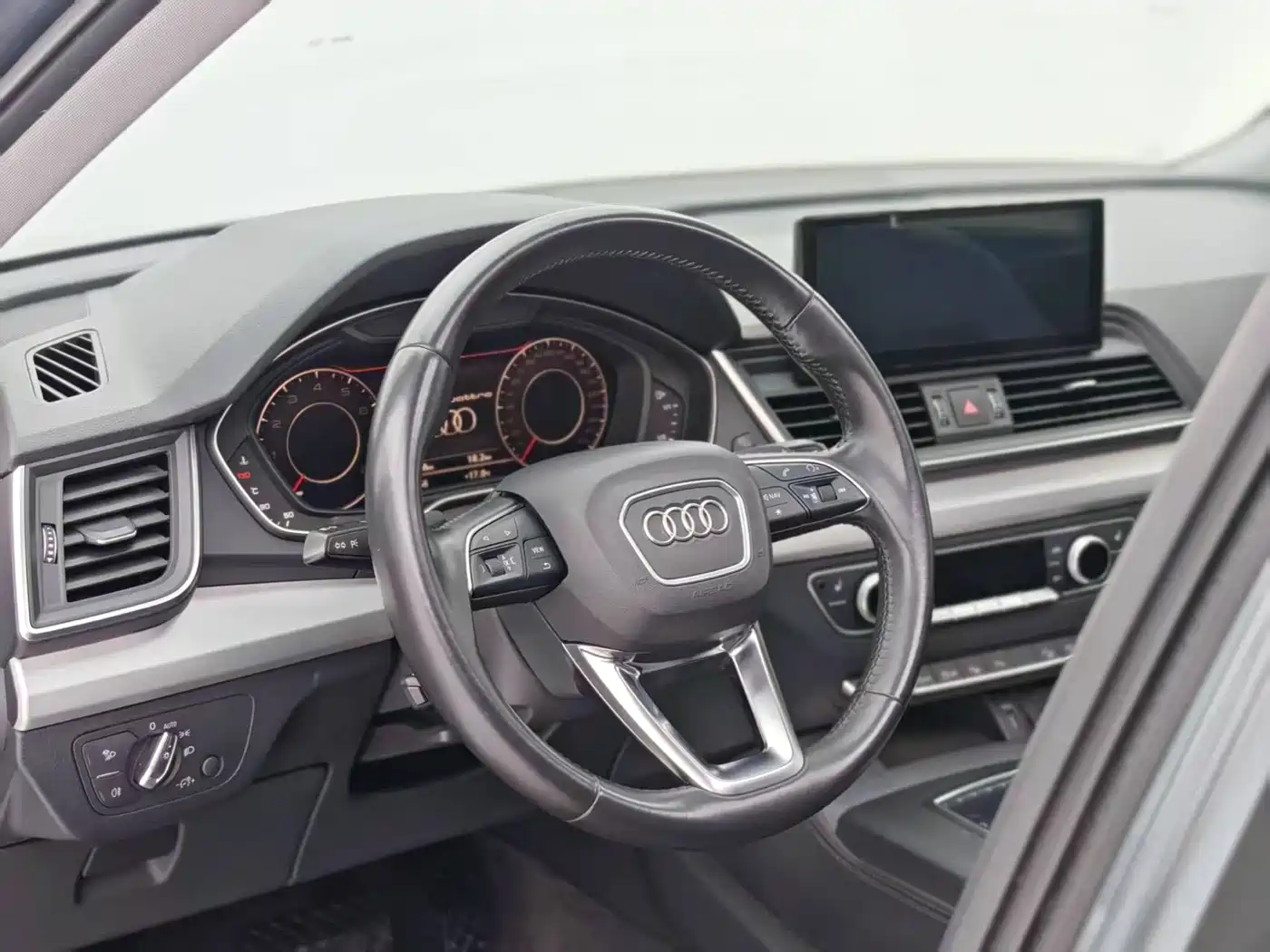 Audi Q5L 2020 45 TFSI Premium Sport фото 27