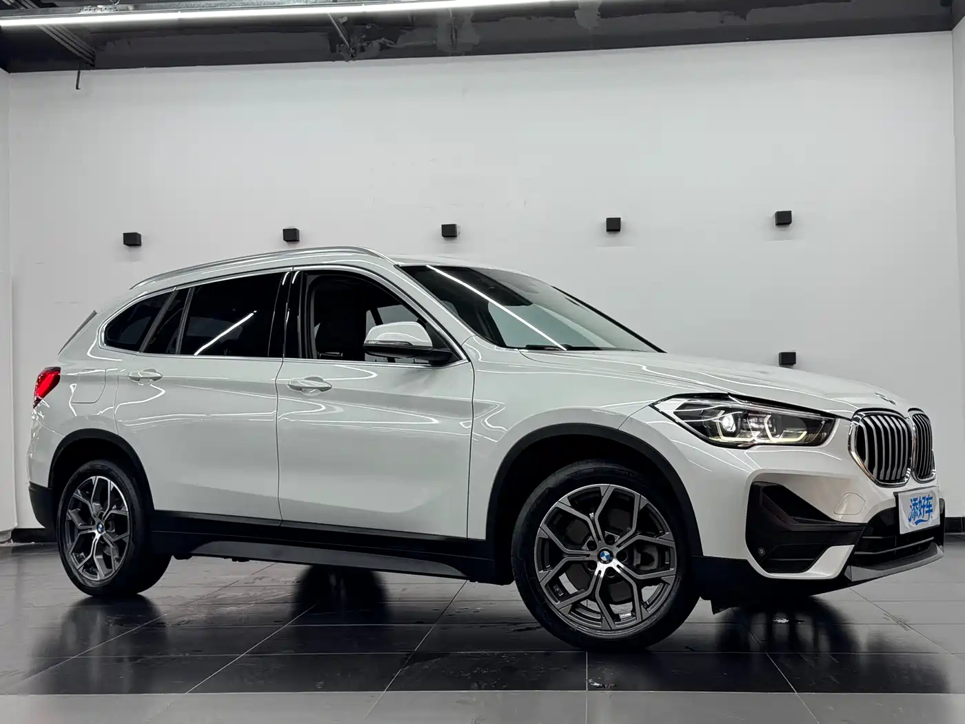 BMW X1 2022 sDrive25Li Leading фото 3