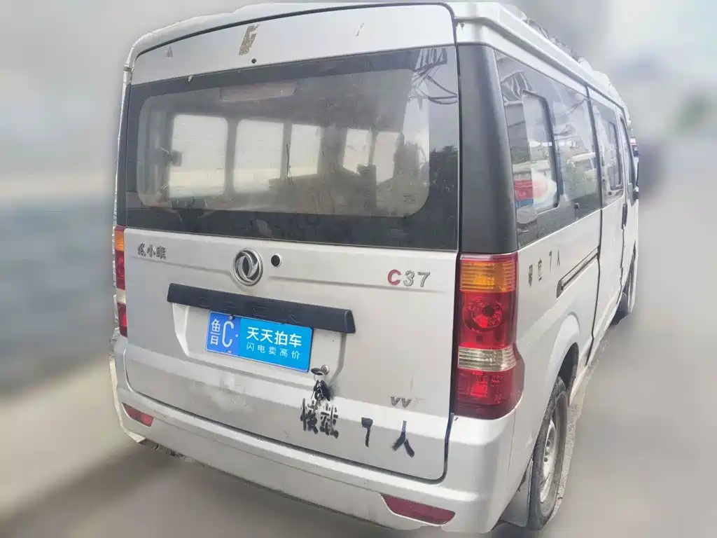 Dongfeng Xiaokang C37 2014 2012 1.4L Comfort Model DK13-06