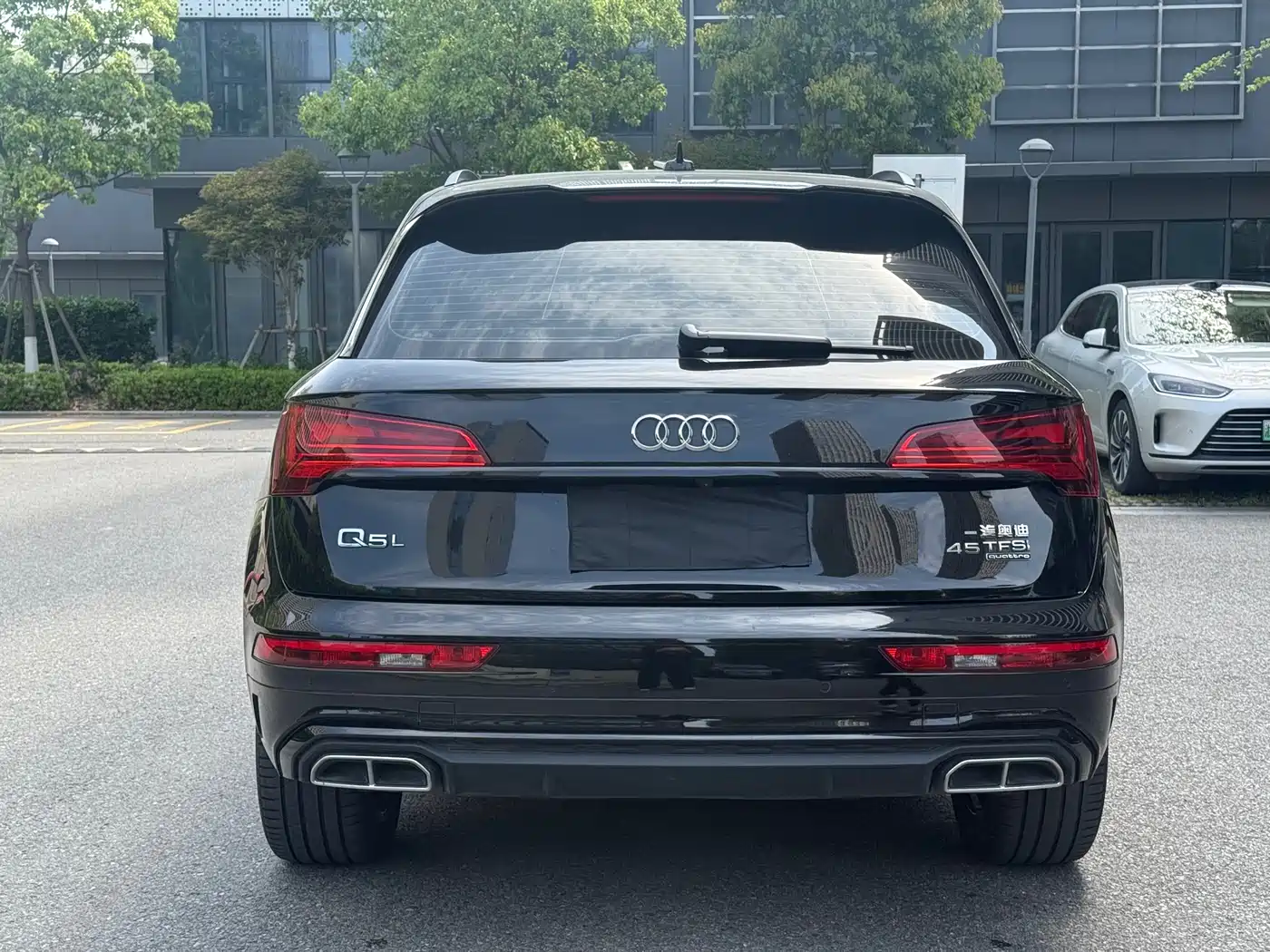 Audi Q5L 2023 40T Luxury Dynamic фото 24