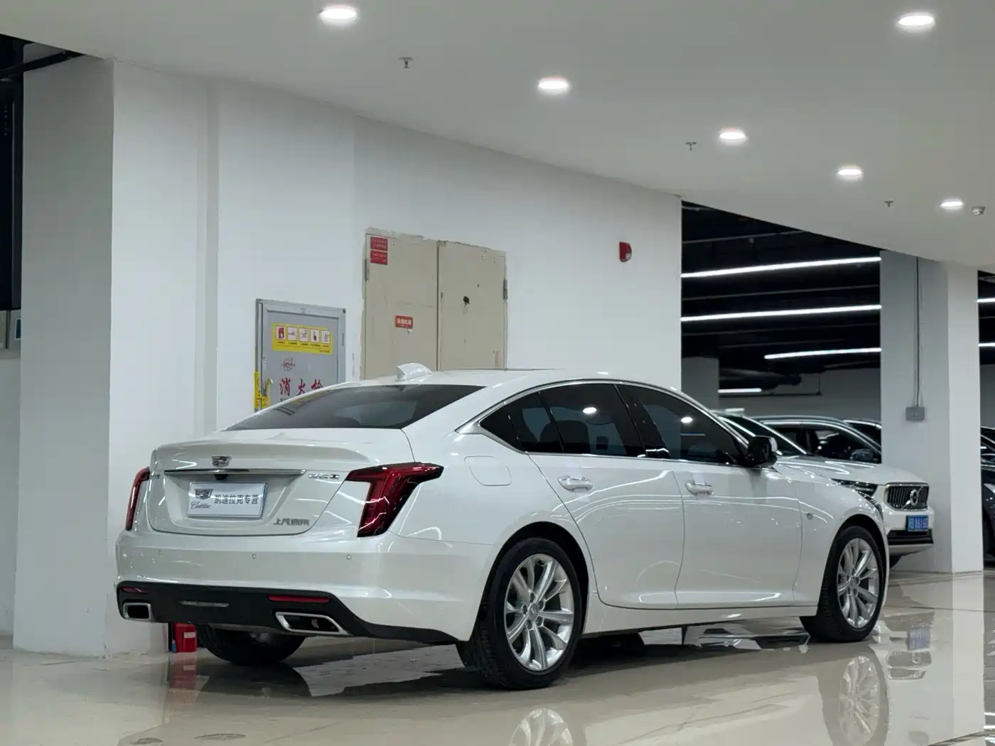 Фото 7 - Cadillac CT5