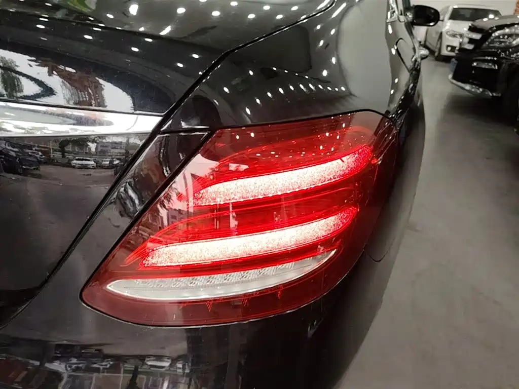 Mercedes-Benz E-Class 2019 Facelift E 300 L Sport Fashion фото 8
