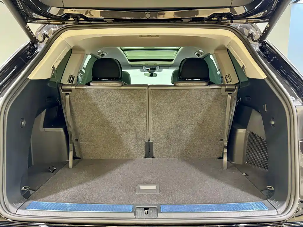 Volkswagen Talagon 2026 2025 450TSI R-Line 6-Seater