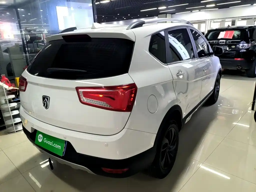 Baojun 560 2017 2016 1.8L iAMT Luxury
