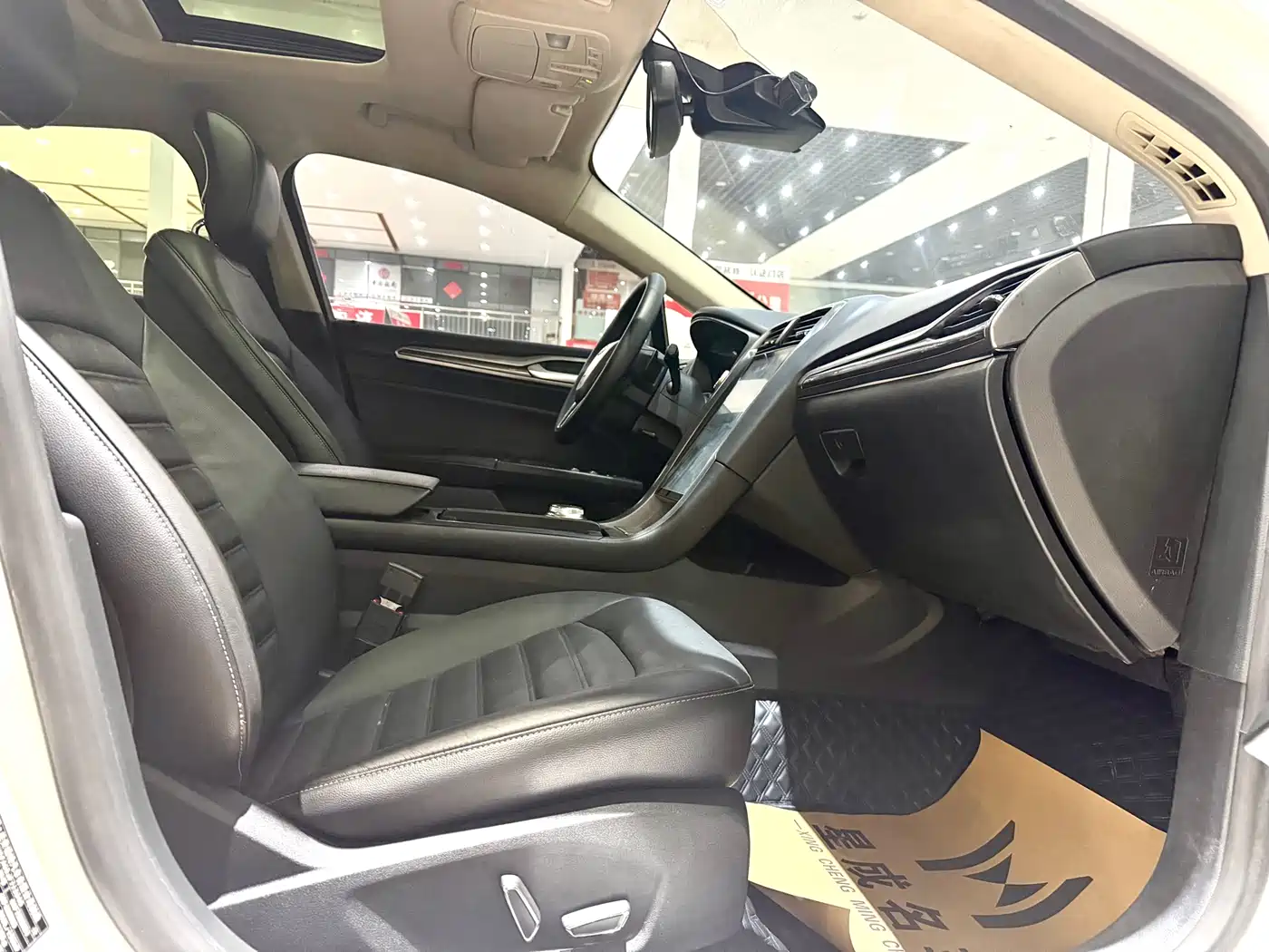 Photo 3 - Ford Mondeo