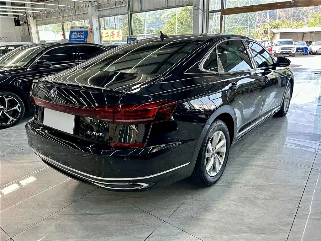 Volkswagen Passat 2022 280TSI Business Edition фото 6