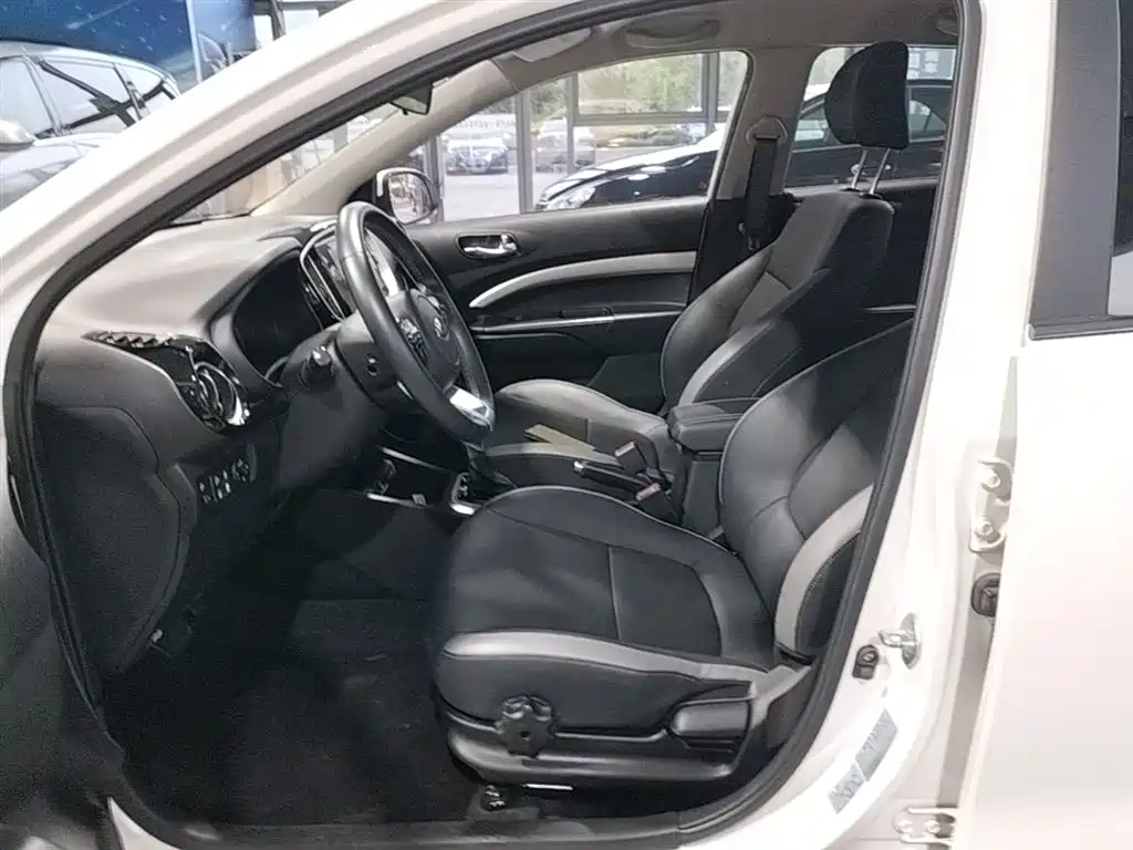 Kia KX1 2019 1.4L Automatic Fun Edition China VI фото 15