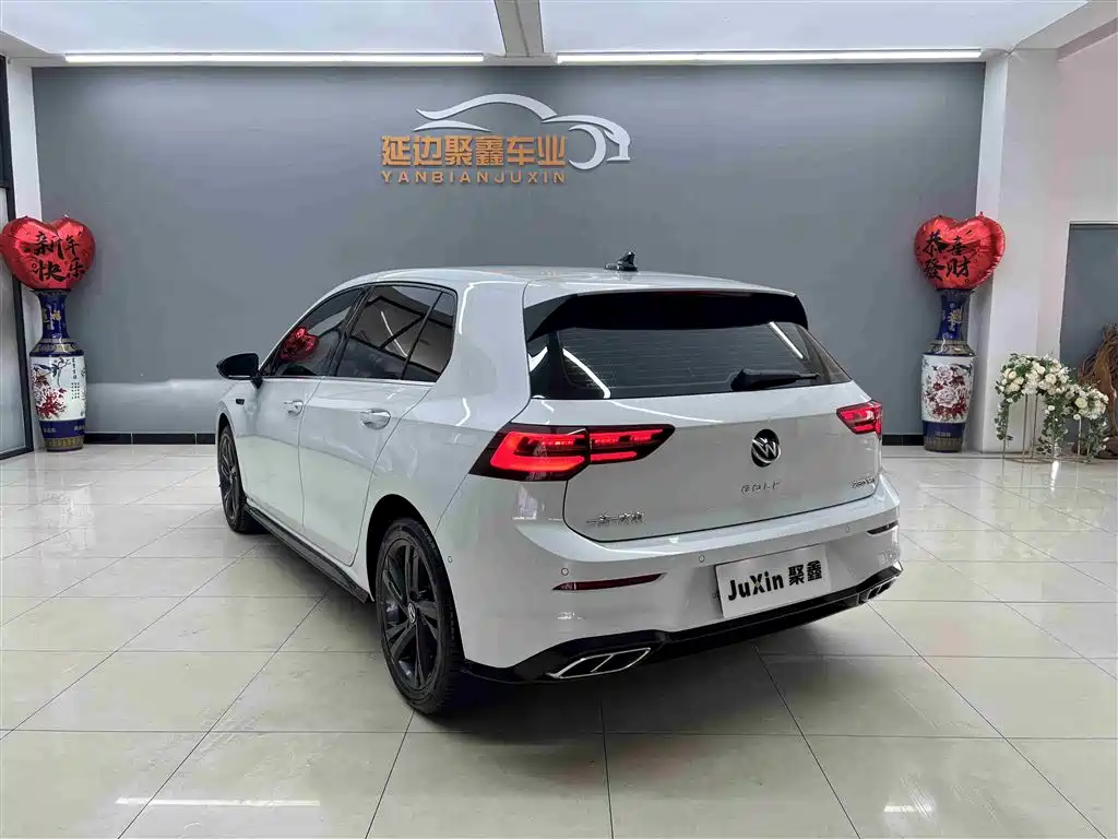 Volkswagen Golf 2023 Facelift 280TSI DSG R-Line Lite фото 4