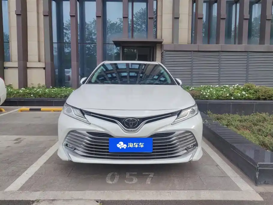 Toyota Camry 2019 2.0G Luxury Edition China VI фото 2