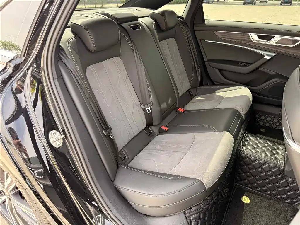 Audi A6L 2024 45 TFSI quattro Premium Dynamic фото 15