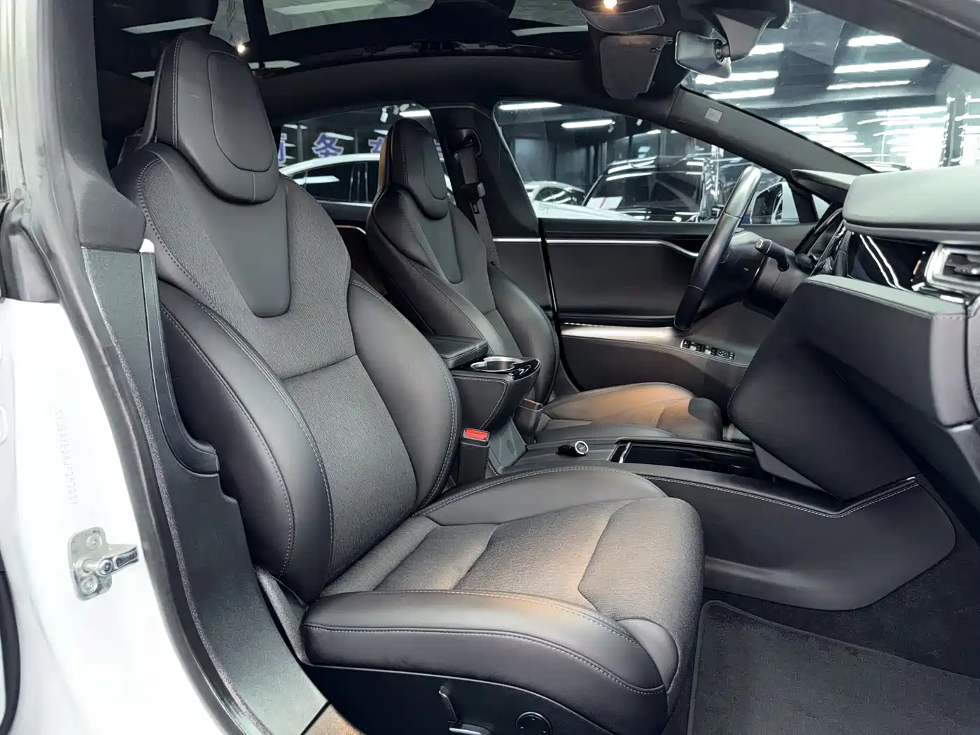 TESLA MODEL S