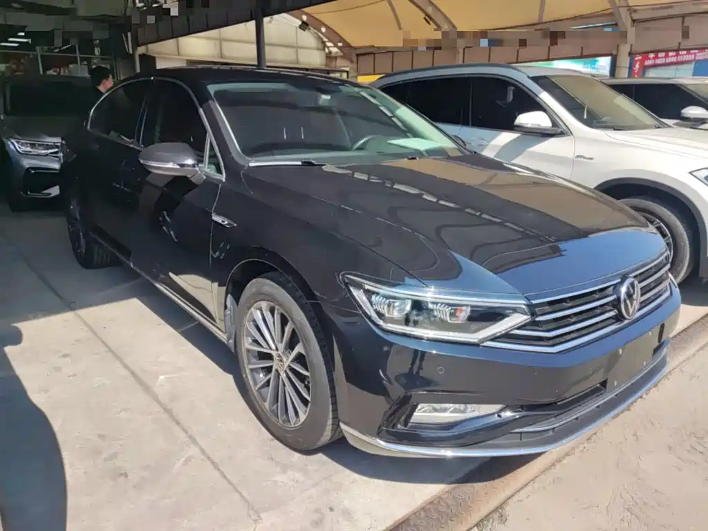 Volkswagen Magotan 2020 330TSI DSG Luxury фото 22