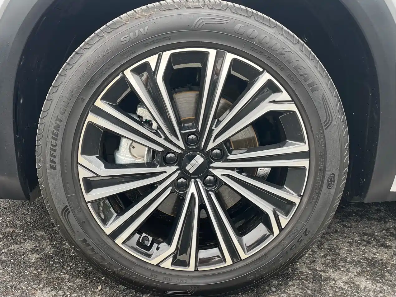Geely Galaxy Galaxy Starship 7 EM-i 2025 120km Navigation Edition фото 10