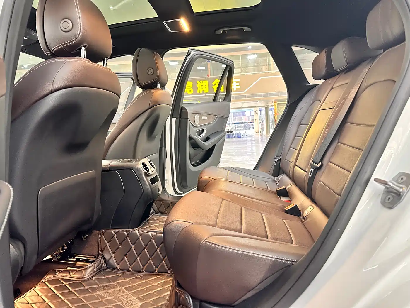 Mercedes-Benz GLC 2020 GLC 260 L 4MATIC Luxury фото 12