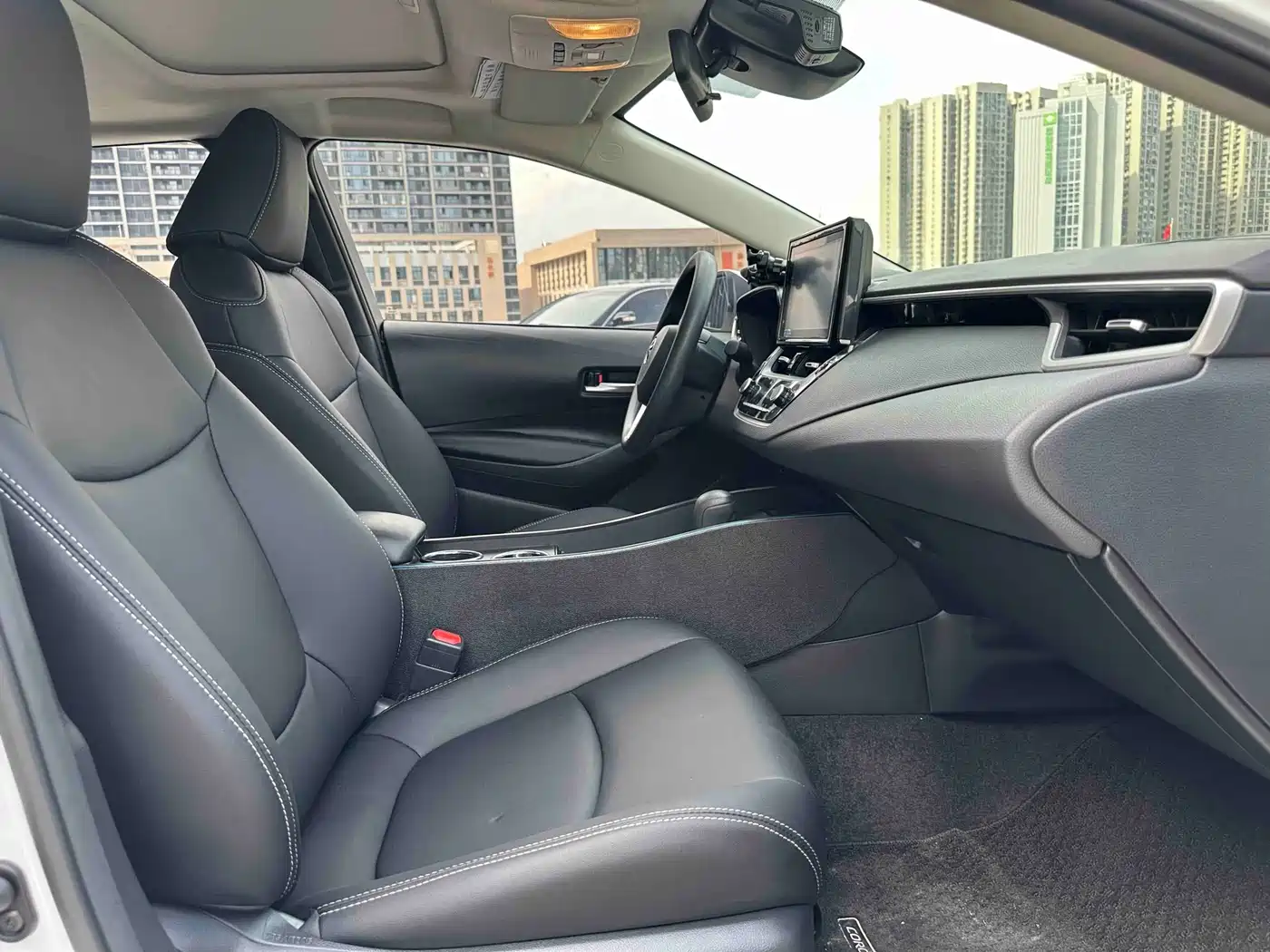Toyota Corolla 2021 1.2T S-CVT Elite PLUS Edition фото 18