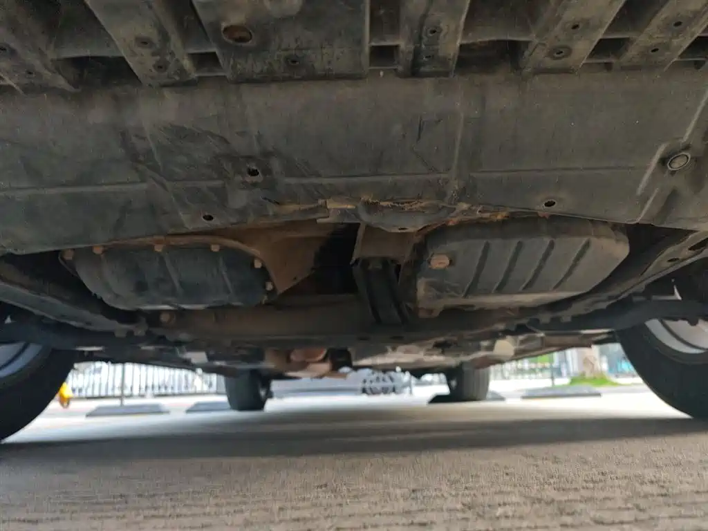 Toyota RAV4 Rongfang 2015 2.0L CVT 2WD Trend Edition фото 23