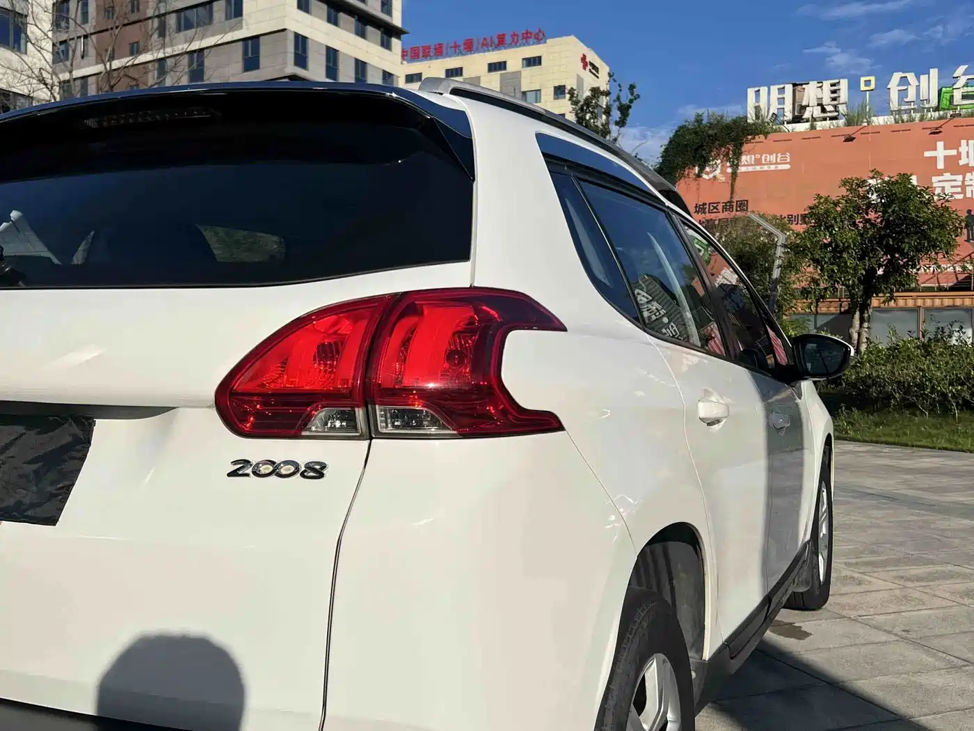 Фото 16 - Peugeot 2008