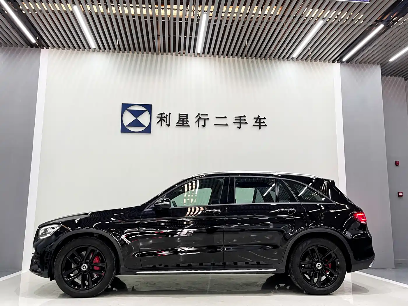 Mercedes-Benz GLC 2020 GLC 300 L 4MATIC Dynamic фото 2