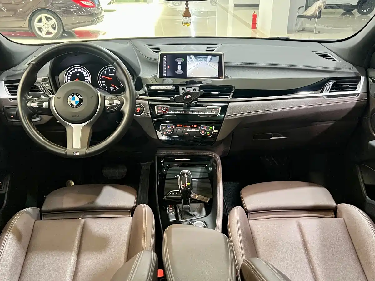 BMW X2 2020 2020 sDrive25i Leading M Off-Road Package