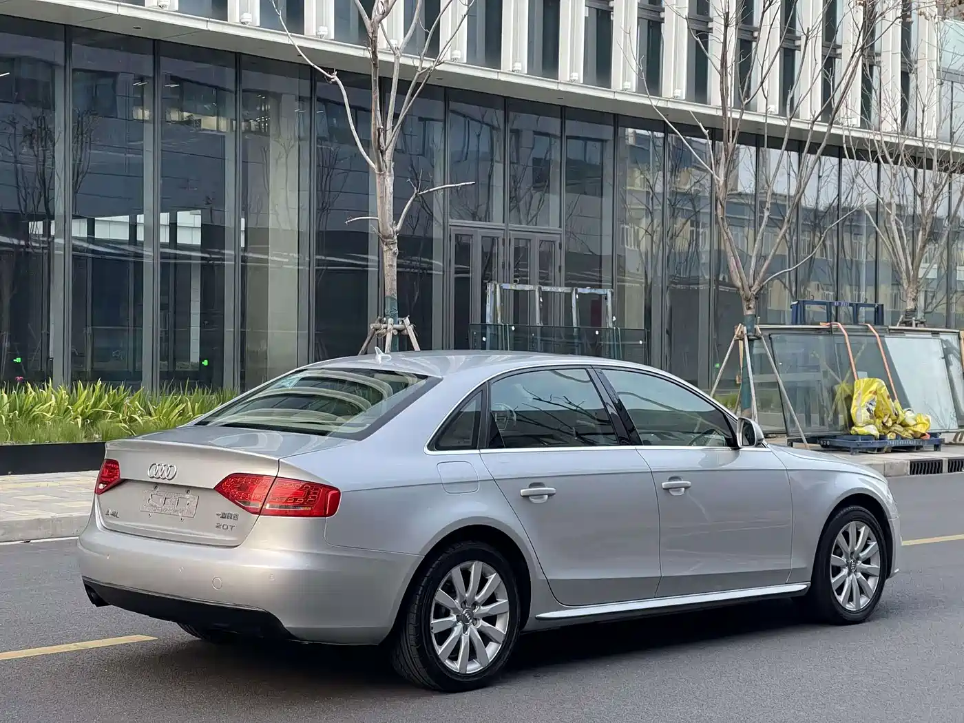Фото 3 - Audi A4L