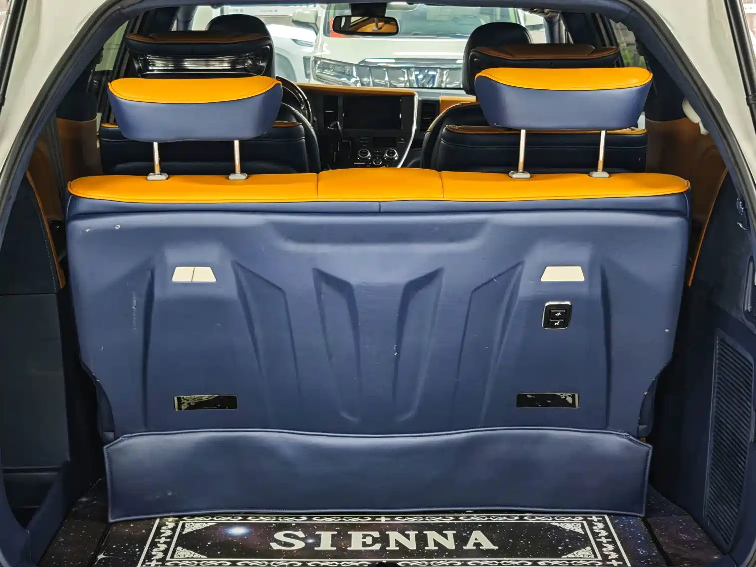 صورة 11 - Toyota Sienna