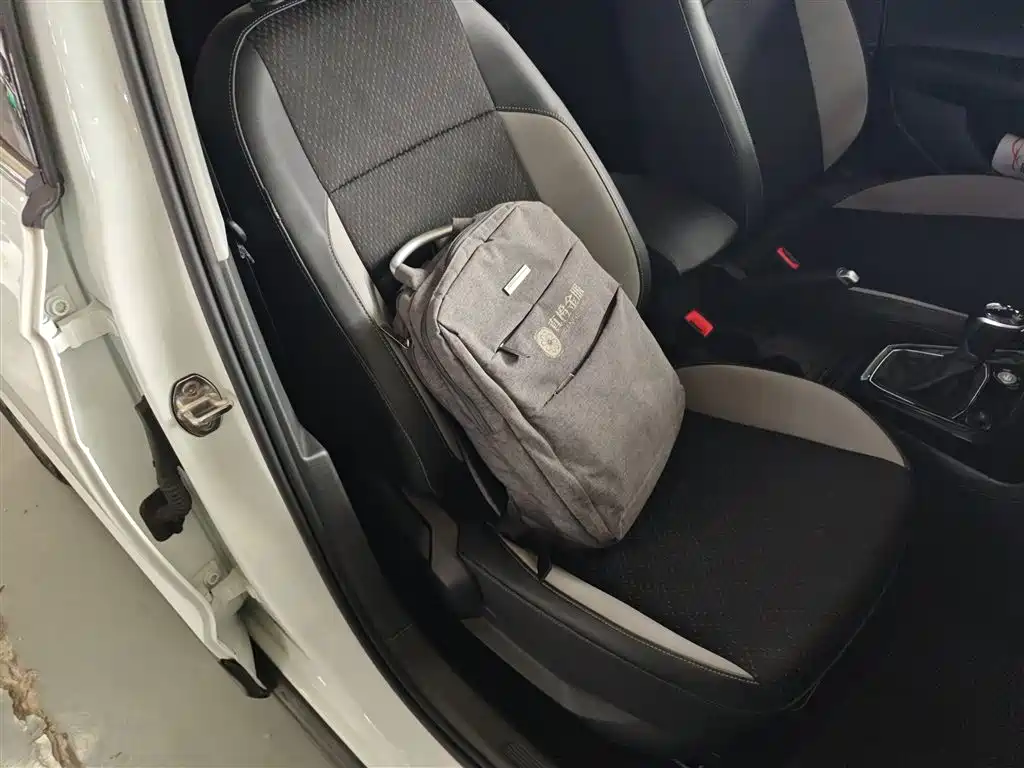 Volkswagen Tanying 2021 200TSI DSG Joy Smart Connect Edition фото 25