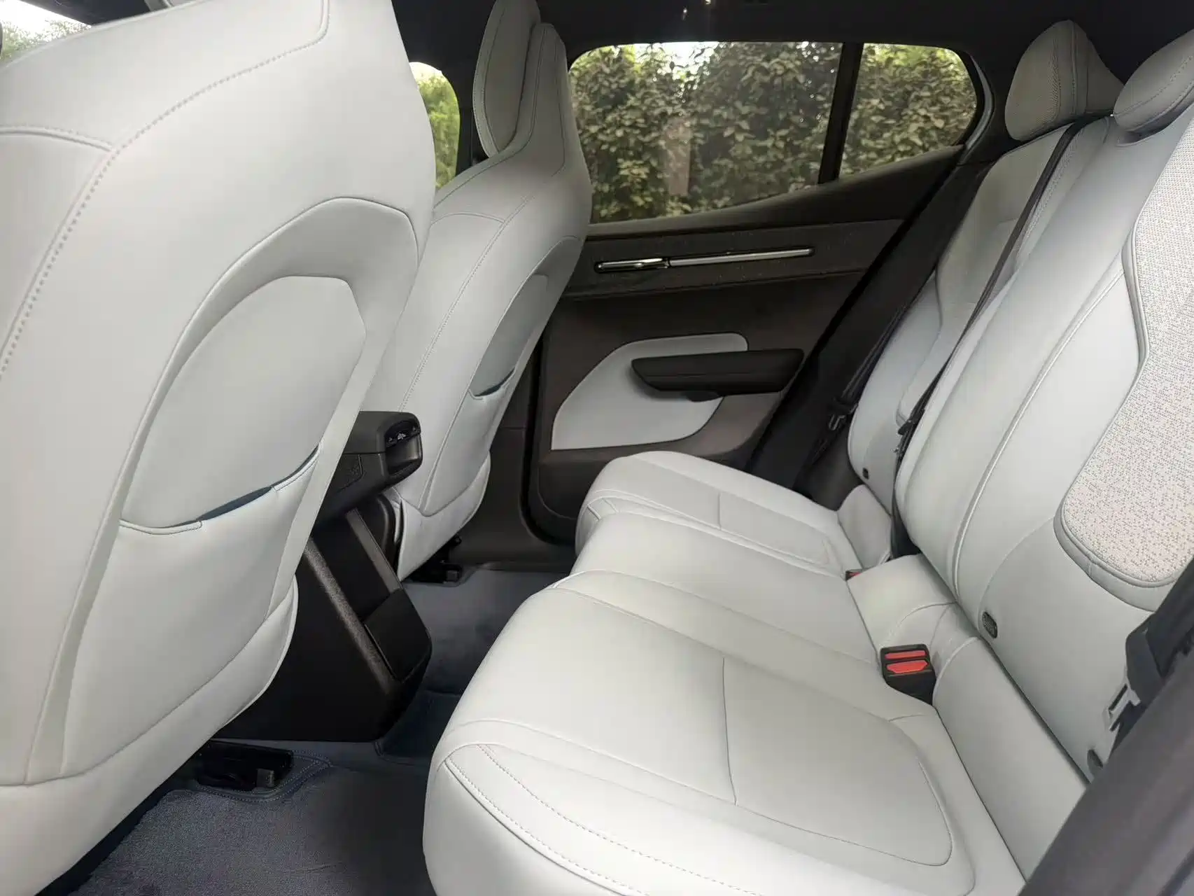 Photo 7 - Volvo EX30
