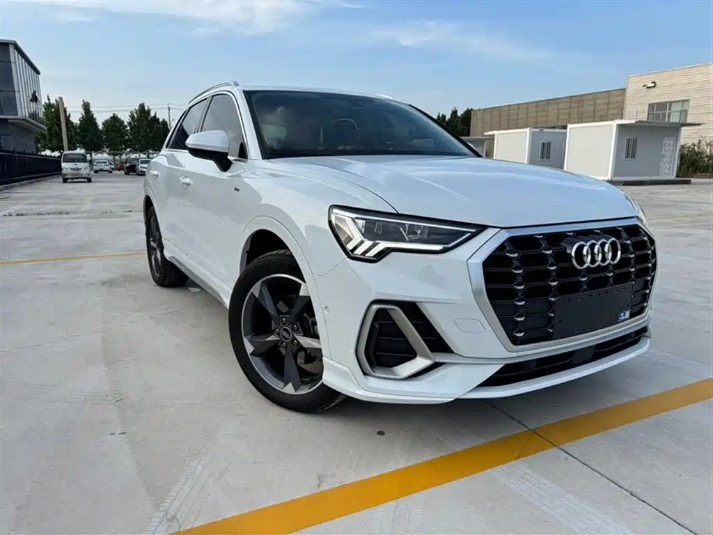 Audi Q3 2022 35 TFSI Fashion Dynamic фото 3