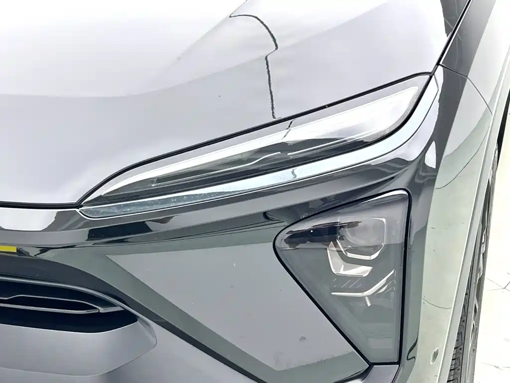Фото 4 - NIO EC6