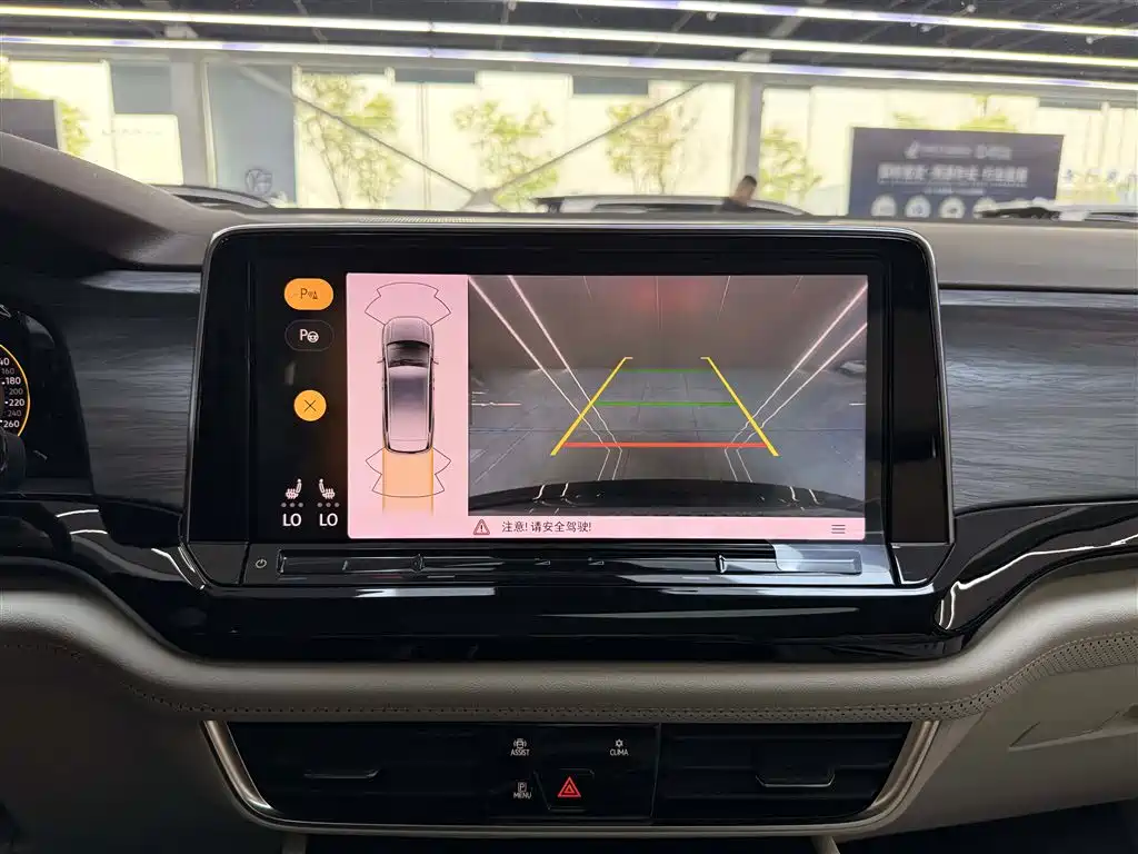 Volkswagen Viloran 2023 380TSI Prestige Edition фото 19